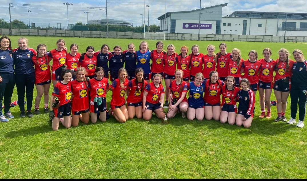 OaklandsCC's tweet photo. A super performance and a fantastic one point win, Oaklands 5-2, Col Na hInse 2-10. Well done to all the girls and thanks to Ms Neary &amp; Ms Fitzpatrick. Congratulations to all, Leinster Champions!! 🏆 👏🎉 https://t.co/i0KBdwH8Hj