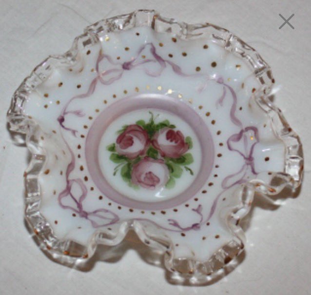 emmasattic98's tweet photo. Vintage AWCO Charleton Rose Silver Crest Candy Dish by EmmasAtticTreasures https://t.co/seXe7MuYwi via @Etsy #MothersDay #AWCO #CandyDish #CharletonRose #SilverCrest #Serving https://t.co/XPv6NjWoJP