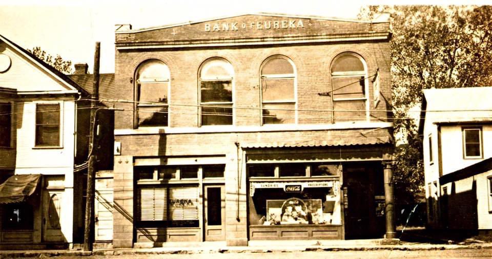 #WBW #EurekaMO edition with the old Bank Of Eureka building!  Located on Central, this historic building still stands today and houses La Finca Coffee! 

#WBW is sponsored by the Josh Kahn and Katie Busk Real Estate Team