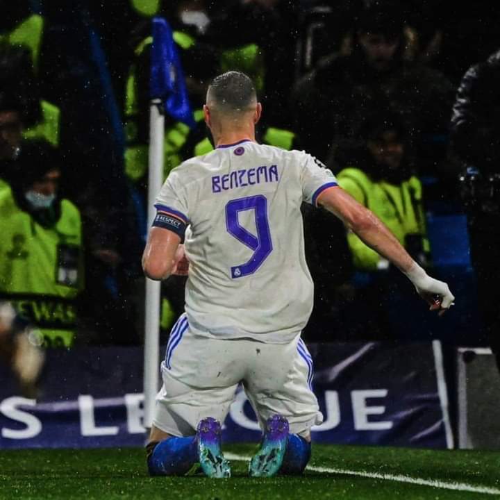 RmdanMrh's tweet photo. @Benzema منا منكم يا ابو ابراهيم 👑 https://t.co/SHo7LOdNKm