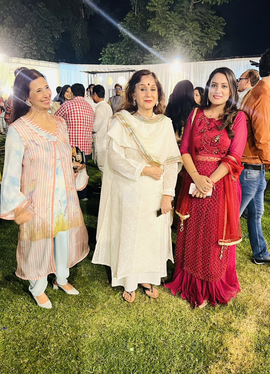 sonalgoelias's tweet photo. It was a pleasure meeting and interacting with Veteran Journalist &amp; Anchor Smt Nalini Singh ji . 

Your contribution towards Journalism and Television Cinema has been immense .
Best Wishes 💐
@nalinisinghtv https://t.co/0TmWy8GRNE