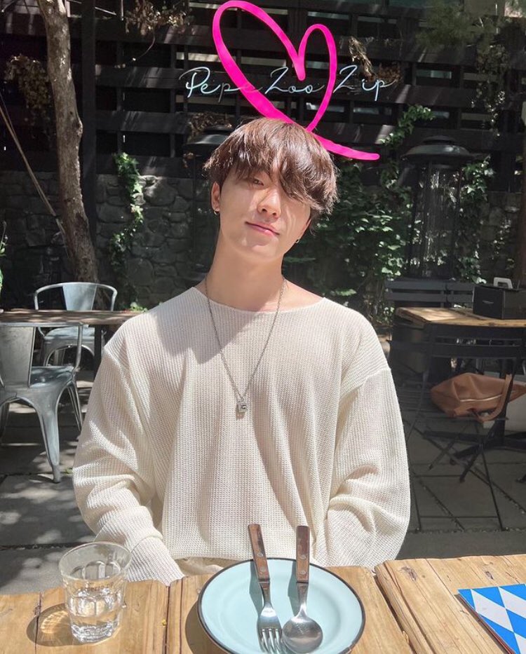 fleurbubblee's tweet photo. Date w/ ayang https://t.co/p4O0fjcQoE