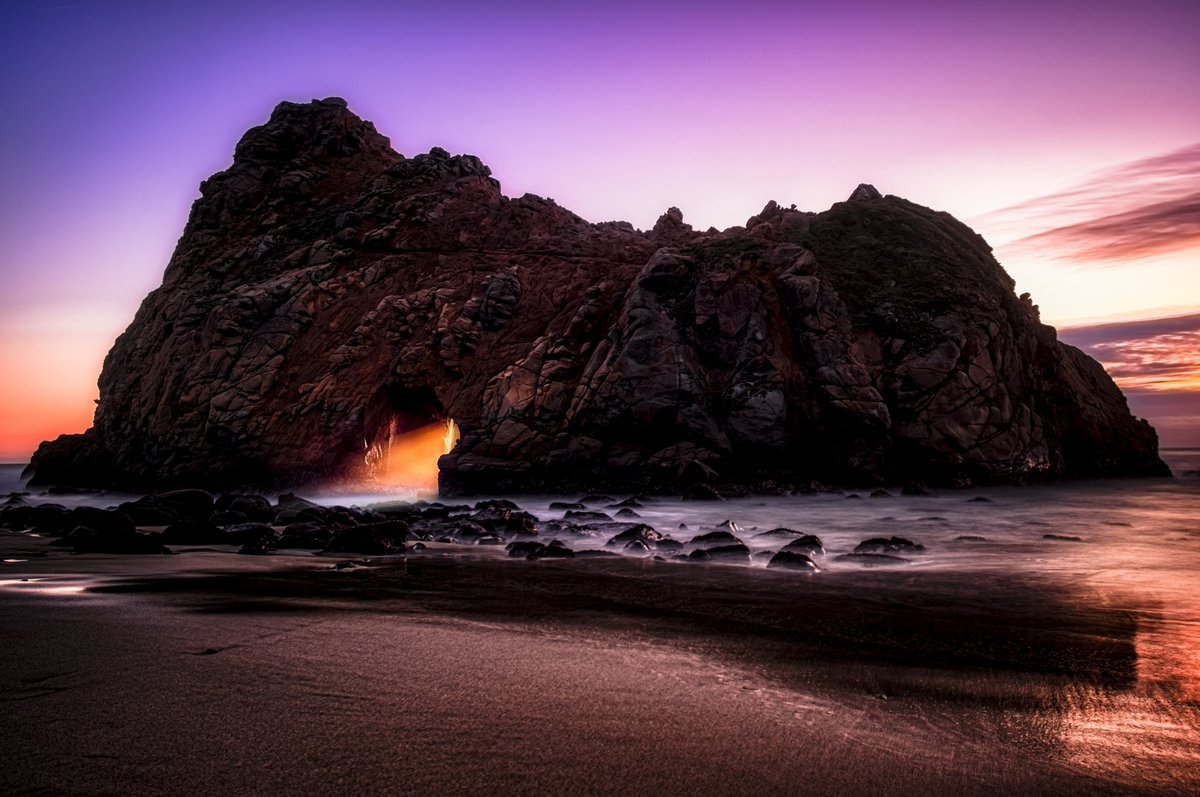 ClaussPhoto's tweet photo. Throwback to 2018 at #bigsur #keyholerock #California #CaliforniaAdventure #landscapephotography #landscapelovers #photography #sunset #sunrise #roadtrip #roadtrippin #beach #beachlife #hdr #composition #adobe #adobephotoshop https://t.co/eti0cN93X5