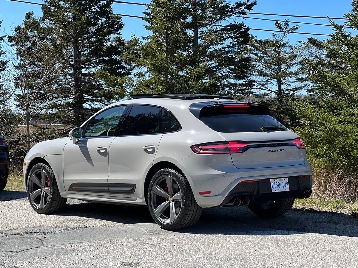 Porsche Macan Chalk Exploring The 10+ Videos And 80+ Images
