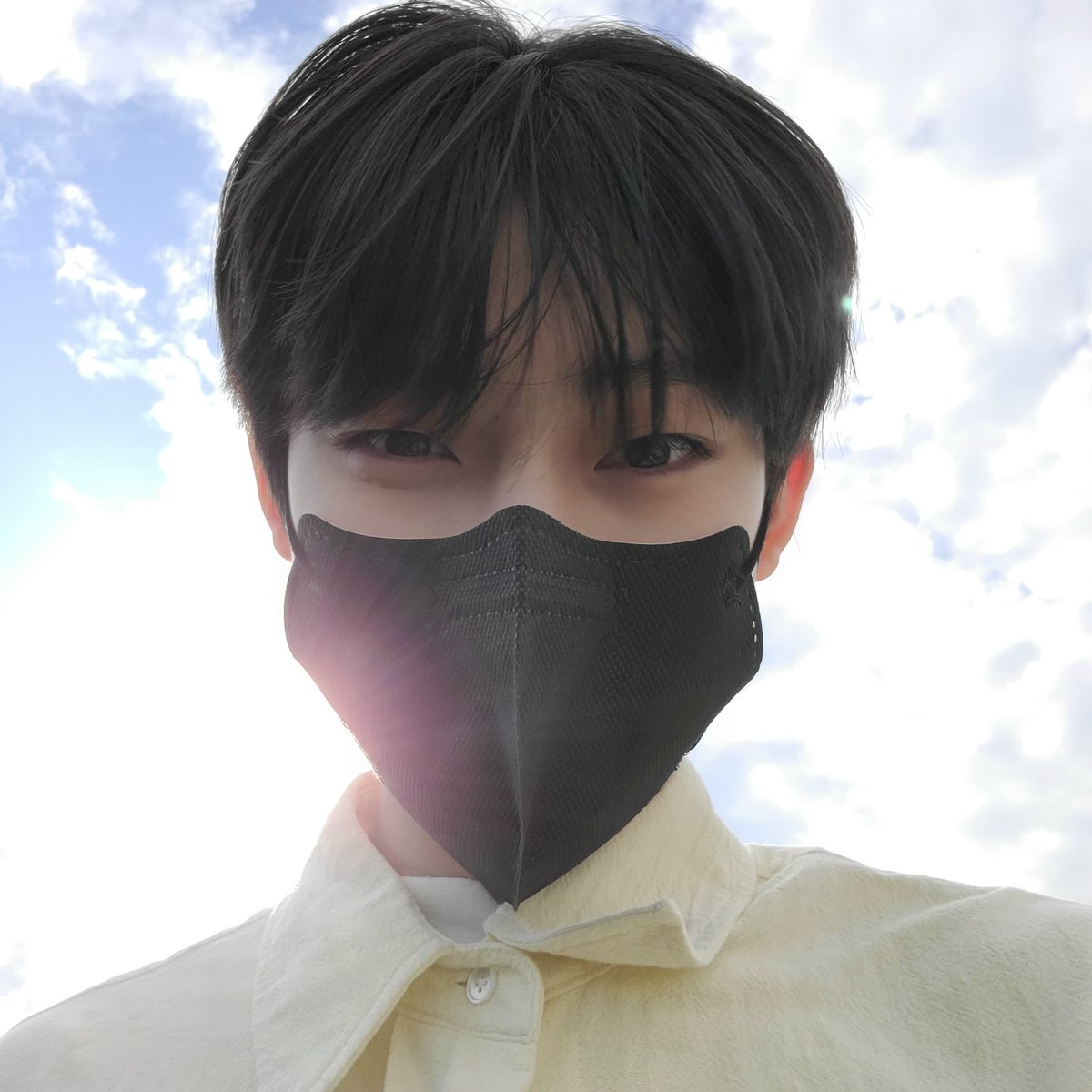 EnhaLegendary's tweet photo. @ENHYPEN_members 📸 TWITTER 220405

Sunoo de hace 2 años💛

#SUNOO #선우의셀카모음집 #2년전 #말도안돼 #흑흑 #어리네 

#ENHYPEN #엔하이픈 
@ENHYPEN @ENHYPEN_members ©EnhaLegendary🐥 https://t.co/05V4XXBgxV