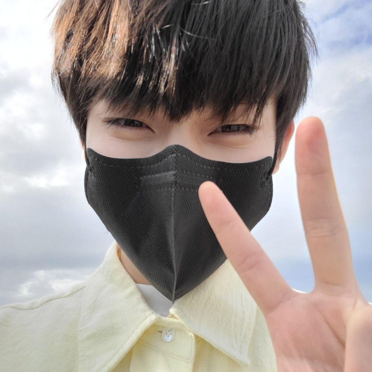 EnhaLegendary's tweet photo. @ENHYPEN_members 📸 TWITTER 220405

Sunoo de hace 2 años💛

#SUNOO #선우의셀카모음집 #2년전 #말도안돼 #흑흑 #어리네 

#ENHYPEN #엔하이픈 
@ENHYPEN @ENHYPEN_members ©EnhaLegendary🐥 https://t.co/05V4XXBgxV