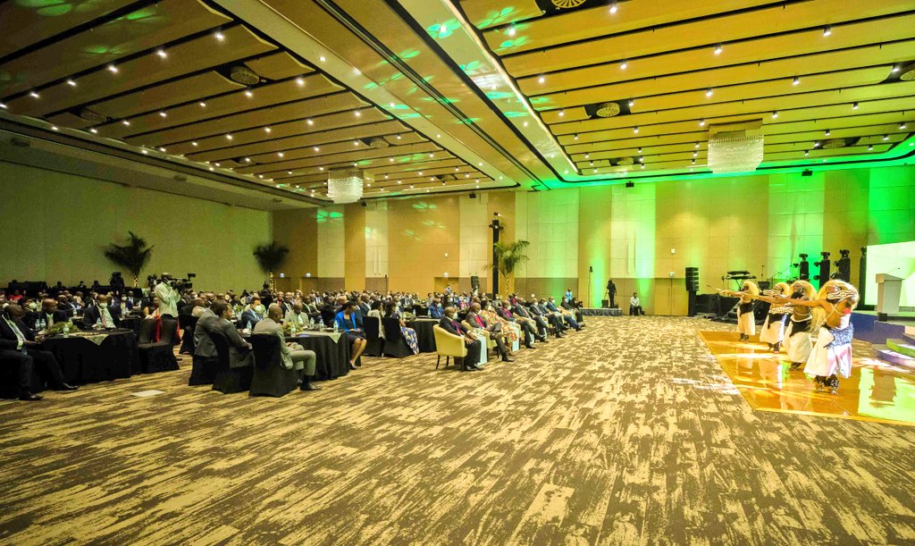 AdamsKwizera___'s tweet photo. JUST IN:
This morning at the Kigali Convention Center, PM Dr. Edouard Ngirente @EdNgirente presided over the official launch of BPR Bank Rwanda Plc, on behalf of President Kagame. BPR Bank Rwanda Plc is a merger of KCB Bank Rwanda and Banque Populaire du Rwanda. 

#AdamsReports https://t.co/cXqbwHESZx