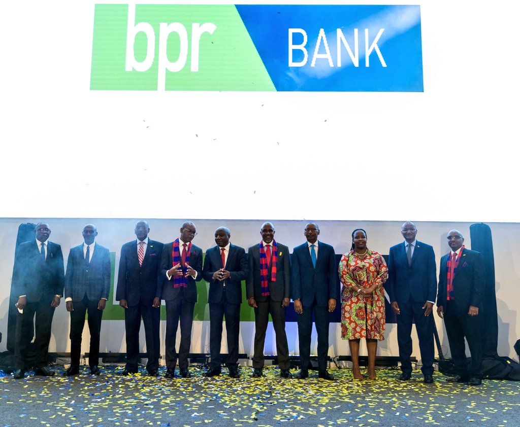 AdamsKwizera___'s tweet photo. JUST IN:
This morning at the Kigali Convention Center, PM Dr. Edouard Ngirente @EdNgirente presided over the official launch of BPR Bank Rwanda Plc, on behalf of President Kagame. BPR Bank Rwanda Plc is a merger of KCB Bank Rwanda and Banque Populaire du Rwanda. 

#AdamsReports https://t.co/cXqbwHESZx