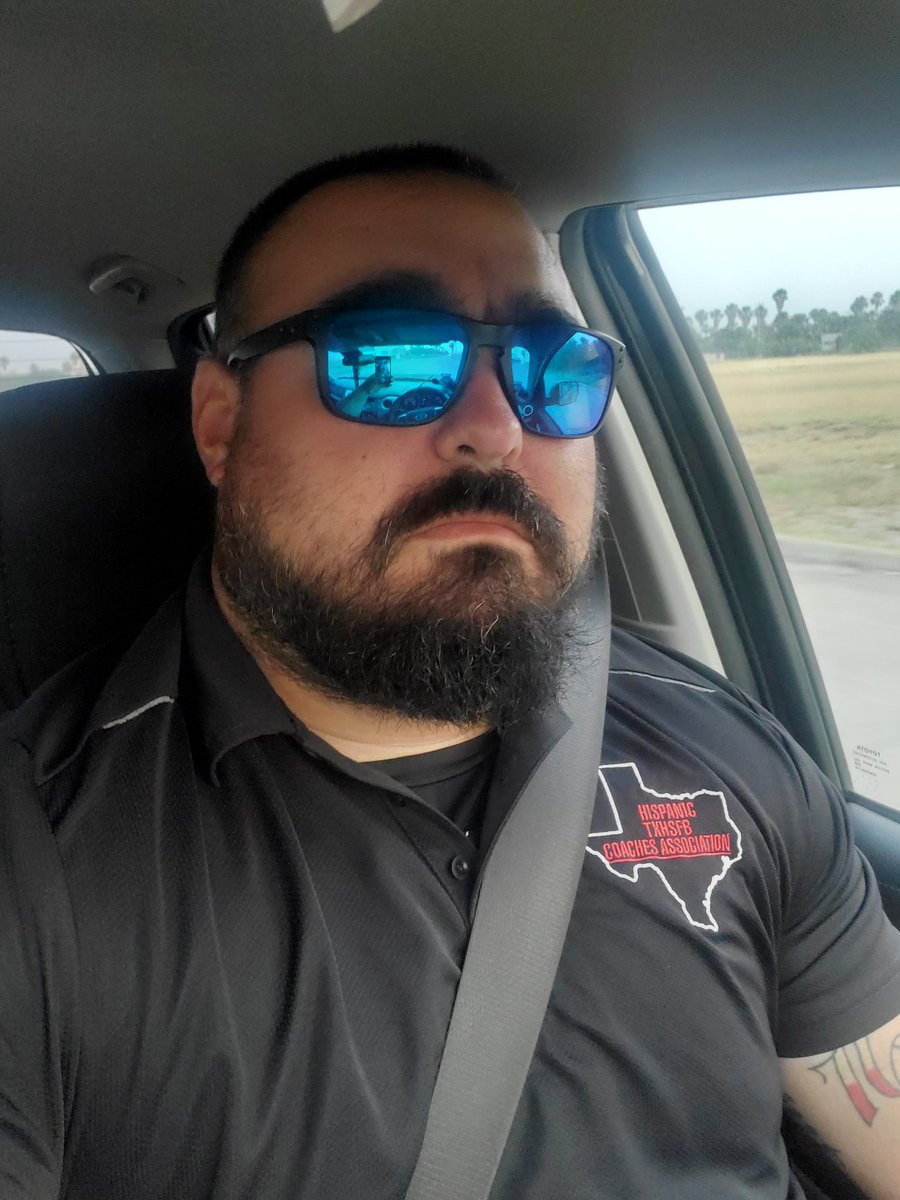 CoachHinojosa76's tweet photo. #repitwednesday @HispanicTXHSFB https://t.co/qrTmkH7TSP