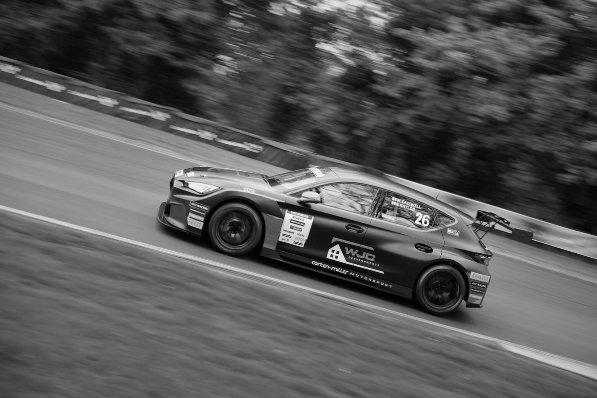 danielfirthpics's tweet photo. Giving this shot from @CadwellPark the #BlackandWhite treatment, what do you think? https://t.co/zpp8RQz5ew