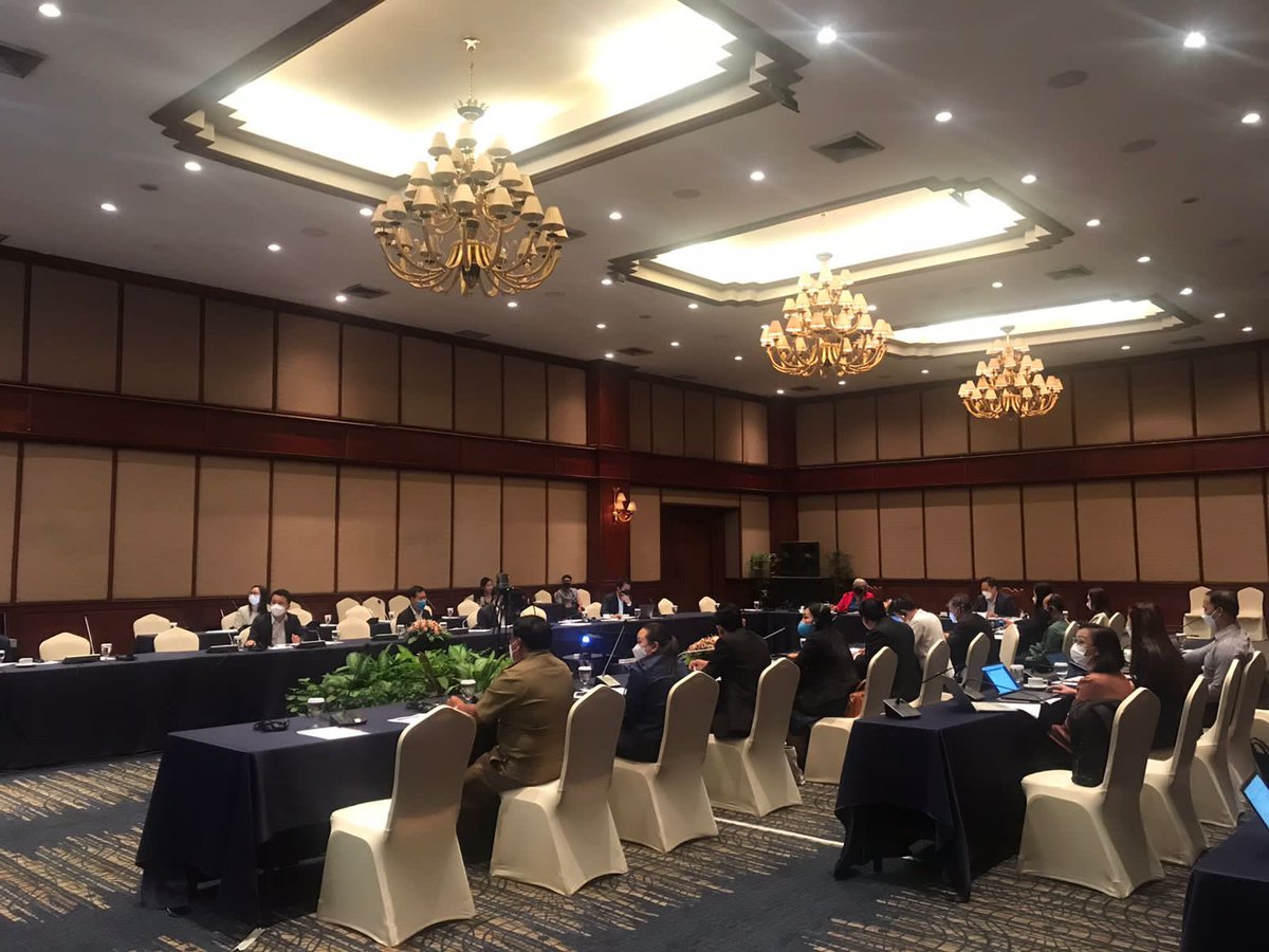 MPhengsavatdy's tweet photo. Today @UNDPLaoPDR & our partner Ministry of Planning & Investment organized ๐ค the 3rd consultation workshop for the National Human Development Report on #Youth to consult with and collect feedback from relevant sectors. #Youth4Dev #NHDR https://t.co/N7qHN8Y2CH