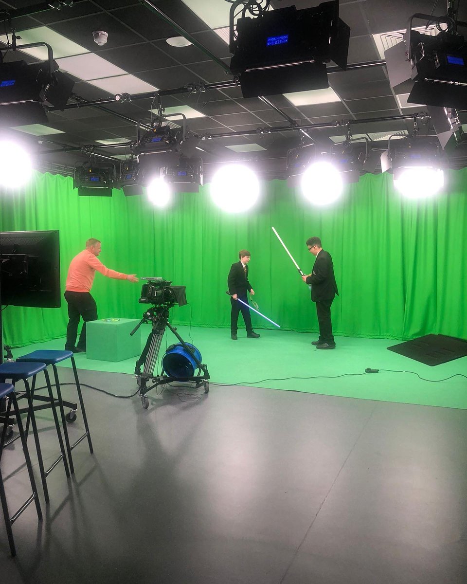 NorthamptonColl's tweet photo. From branding your own Esports team, to getting lost in space and sculpting a monster in a mud box, students from local schools have been #CreatingDigitalFutures to mark #StarWarsDay as part of our ongoing #IgniteTheSpark initiative.
#maythe4thbewithyou https://t.co/FPVo7GD0CK