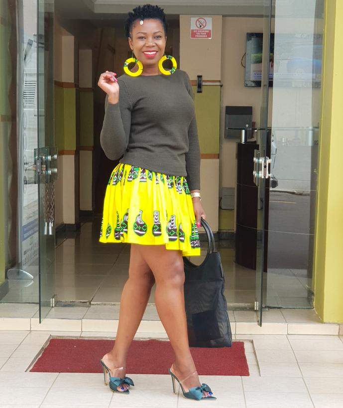 MelodySinzore1's tweet photo. #KitengeWednesday
My 2012 skirt & earings looking all new!
#MelodyStyleTipπ Quality over Quantity.
#IpoSiku https://t.co/oDeM2dsrDN