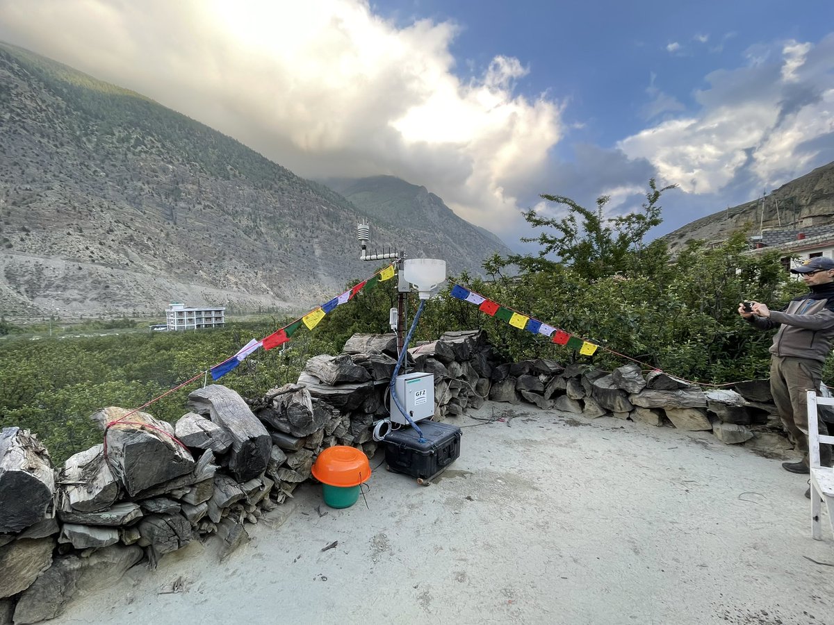 ChrisAndermann's tweet photo. #HelloMonsoon station 4 is up and running at Marpha. This is the northern end of the transect, located already in the rain shadow of the Himalayas, annual precipitation ~450 mm. @GFZ_Potsdam @basanta58_raj @paleohydrology https://t.co/HOYbHV3X1H