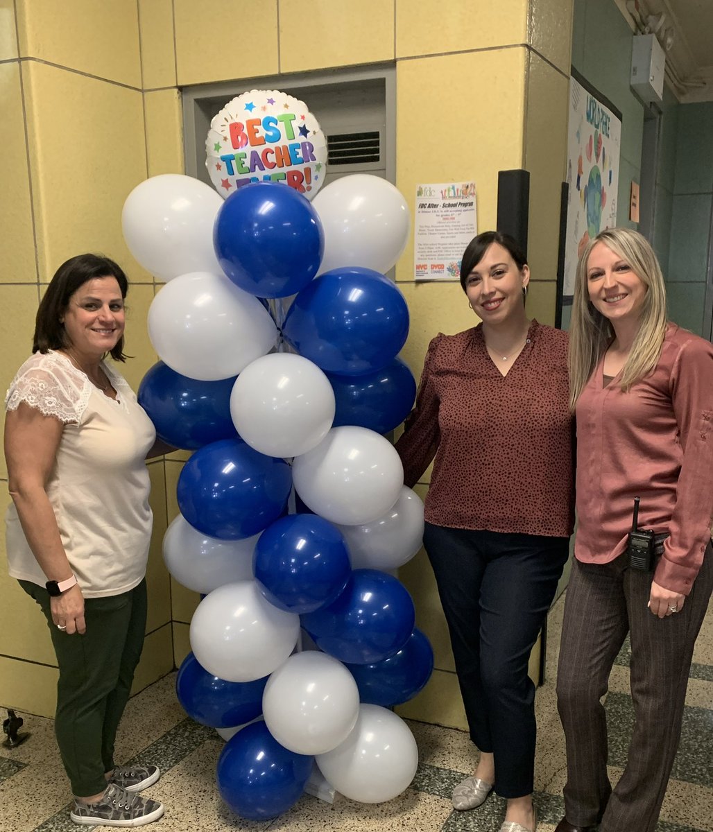 ditmasjhs62's tweet photo. Happy teacher appreciation week to all of our amazing teachers and staff! Thank you for all your hard work and dedication every day for Ditmas and our students. https://t.co/6dBRHydZxV
