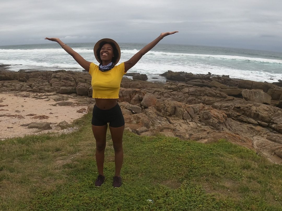 Hi Sis🌺
We've come along way since our first Circles and it's been amazing to see all the friendships that have been created and formed over time. 🙌

Our Circles have also gone online to make it more accessible for everyone. Click here wa.me/27600110800  ✨
#KhwelaWomxn