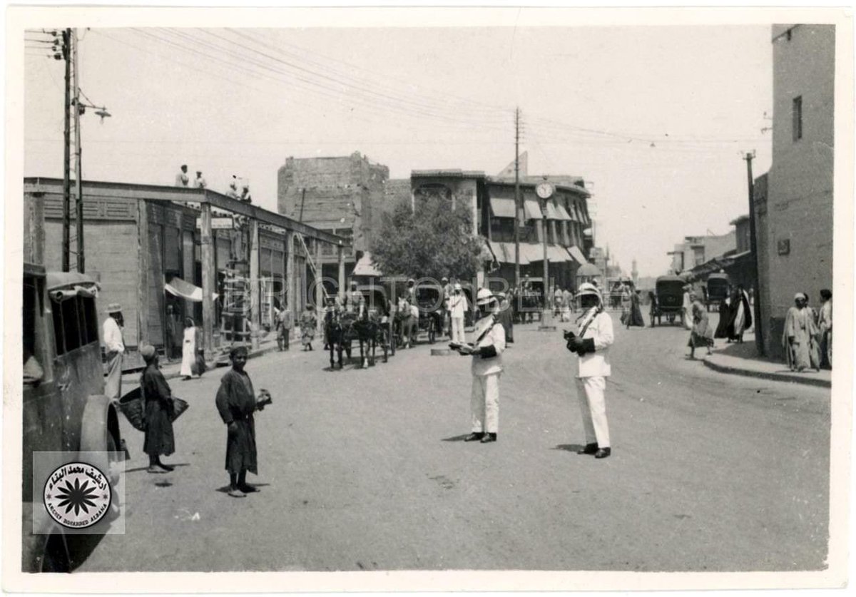 صورة توثيقية
بغداد عام 1930
شارع الرشيد
قرب منطقه الشورجة
#iraqesque 
#baghdad_salam