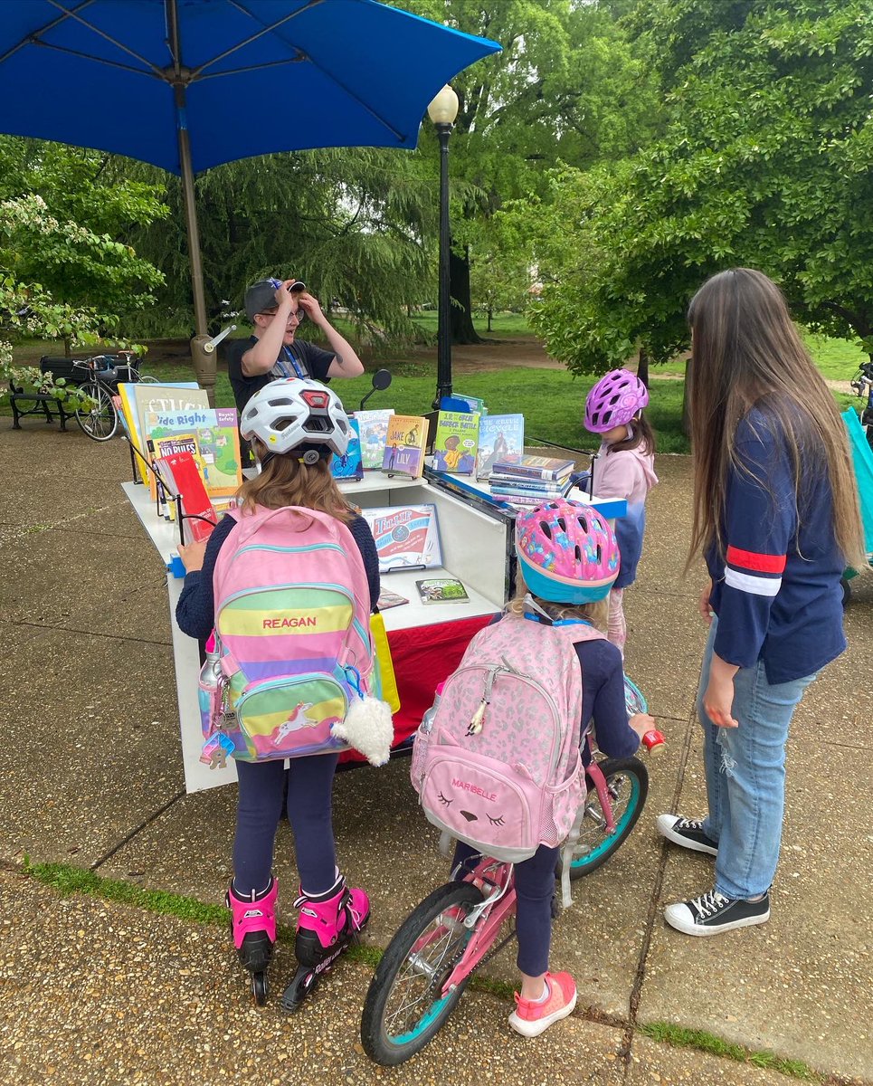 Great turnout at Bike to School Day at Lincoln Park! Fun to see the mayor, Councilmember Allen, <a href="/dcpl/">DC Public Library</a> mobile library and librarians and so many <a href="/peabodywatkins/">Peabody and Watkins Elementary Schools</a> students read to bike, and roll!!