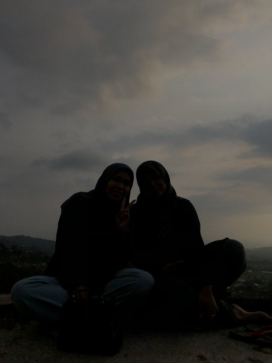 mutiadpertiw's tweet photo. Best friend since 2000 🖤💚♾ https://t.co/6x1v5Nr6hL