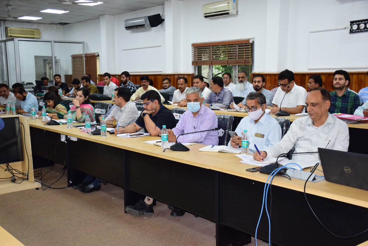 DC <a href="/hello_anshul/">Anshul Garg</a> reviewed the performance of  Revenue department including #Svamitva scheme, disposal of online grievances on @JKgrievance and online issuance of other services.
<a href="/diprjk/">Information & PR, J&K</a>