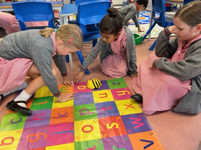 BGS_LowerSch's tweet photo. We have been practising positional and directional vocabulary using bee-bots in Maths today #bgs_year2 #bgs_Maths #bgs_collaboration @BGS_LowerSch https://t.co/DFZAhHKrPf
