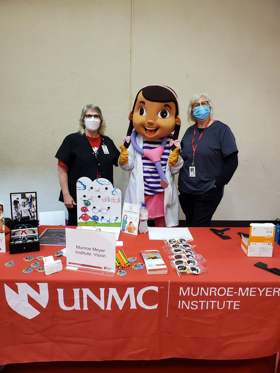MelonieSWelsh's tweet photo. The #mmiCaringForChampions Vision Clinic was grateful to be part of the @GirlsIncOmaha Minority Health Fair. Lori Cervantes, optician, and Karen Wilson, OD, Clinic Director, were all smiles to get a drop in from Doc McStuffins! #unmcMMI #MMIoutreach #mmiVisionClinic https://t.co/CijWFitlTP