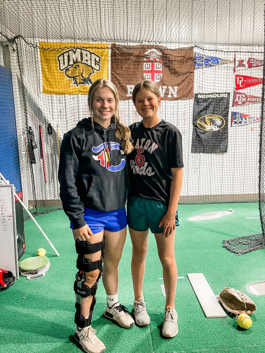 Kelly Foster Pitching tweet media