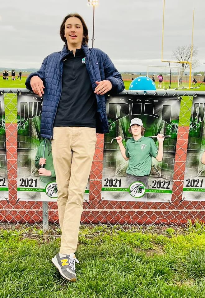 geoffdill's tweet photo. Senior night for this golfer right here.  Proud of the young man, truly out-performing his experience in the game.  Love you buddy @FarmGolf https://t.co/2rw5NxlUy7