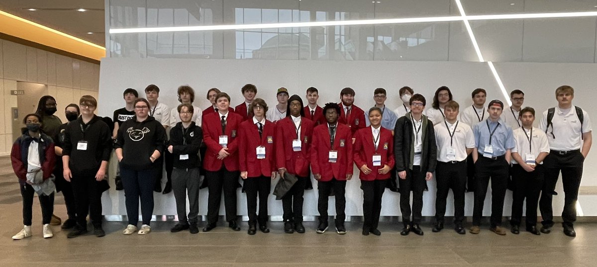 Lucy Ott tweet media