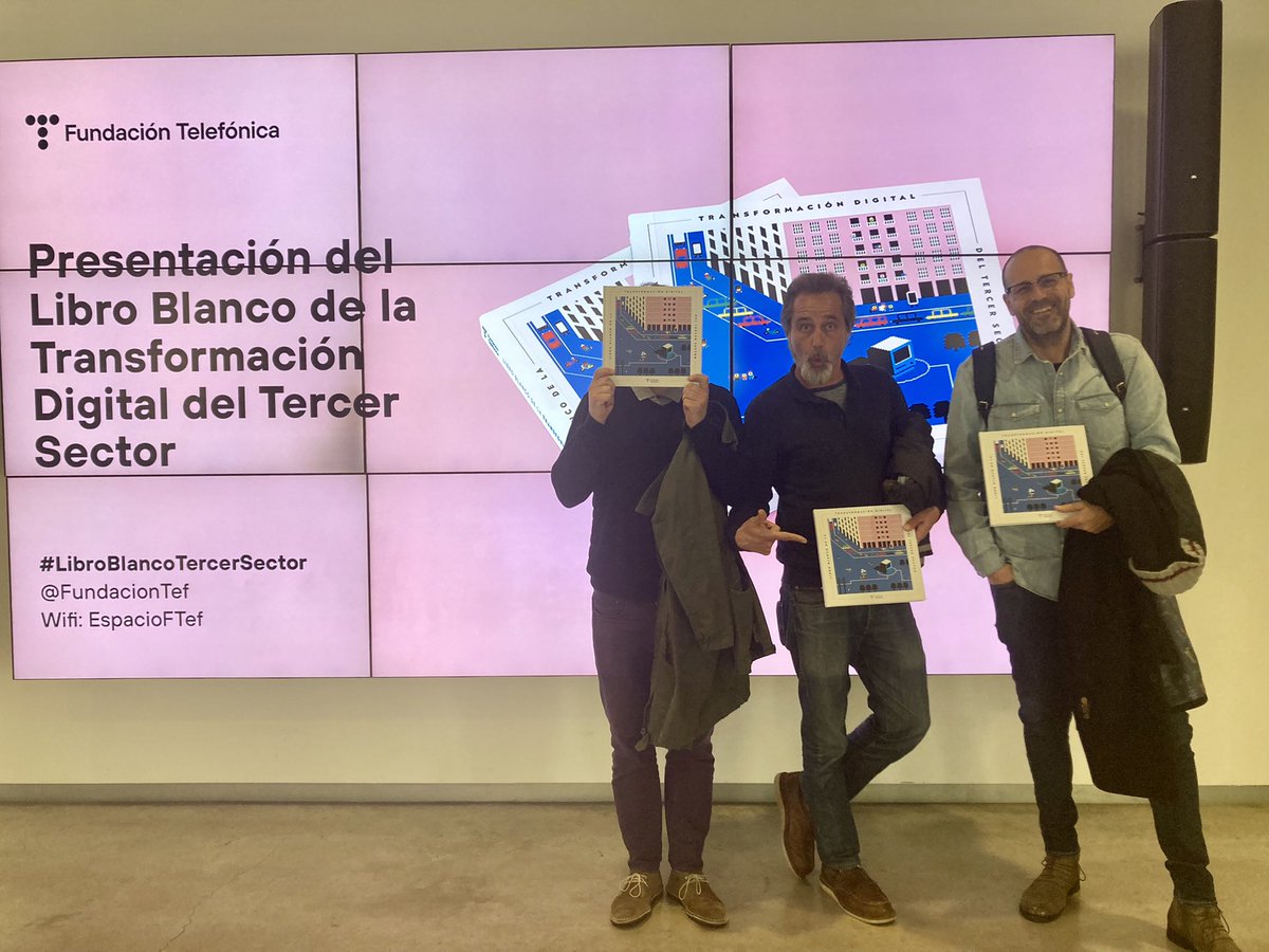 Felices de haber participado en el diseño de cómo recorrer el camino de la #transformacióndigital en el #sectorsocial a través del #LibroBlancoTercerSector, una completa guía para llevarlo a cabo de la mano de <a href="/fundacionTef/">Fundación Telefónica</a> ¡Gracias! #trabajosthetabgang #fundaciontelefonica