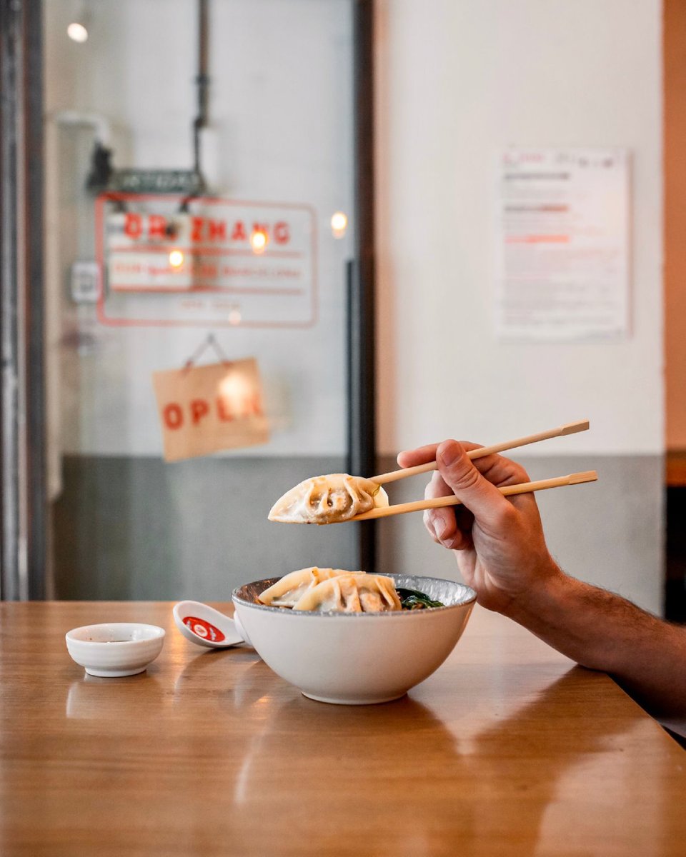 Sant_Aniol's tweet photo. DR.ZHANG una proposta de Dumplings a Barcelona on podràs trobar a més d'increïbles dumplings fets diàriament amb productes frescos, la nostra aigua.

#SantAniol #AiguaSantAniol #OrigenVolcànic #AiguaMineral #GuiaRestaurants #Gastronomia https://t.co/09Go6XQkJ5