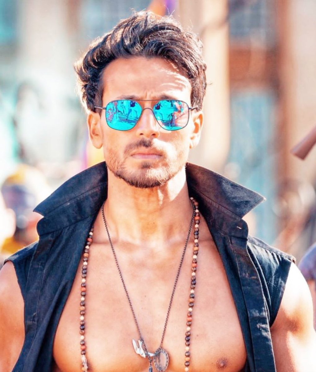 TiaTigera's tweet photo. @iTIGERSHROFF Angel🤗
#TigerShroff Epic King👑
#Heropanti2 TigerShroff1
Hum sab apse pyar karte💯#DaFaKar💯Rab di ap 💯Rab hai😍Tere Naal hi rehna hum sab ne4eva🥰
We LuvU TigerShroff
We Are WithU TigerShroff
We Believe InU TigerShroff
We Are So Proud OfU TS
We ThankU Tiger Saab https://t.co/dsVzwQgnpk