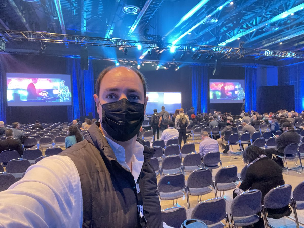 Room filling up here.. see you at 2:35PM EDT for my session on VC &amp; AI #aibrains