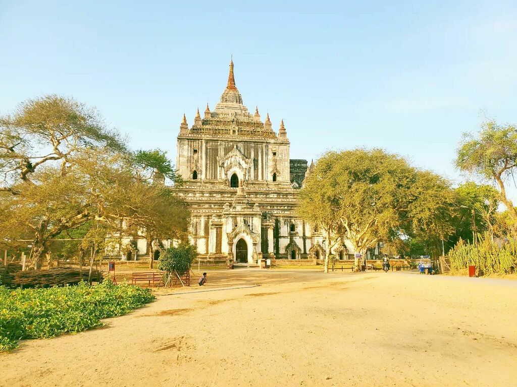 bumblingtourist's tweet photo. 🇲🇲 One day we will get back to travelling...one day.
.
Follow our adventures at https://t.co/9kQkCeMlg0 .
.
#mandalay #asia #exploreasia #travelasia #travelmyanmar #exploremyanmar #ruralmyanmar #travel #travelphoto #travelphotography #travelling #t… https://t.co/gBYZQ3EDpU https://t.co/PpBfrkmIF8