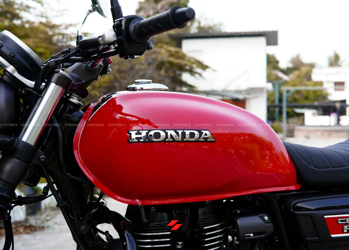 ototorcskochi's tweet photo. Honda CB350RS' Tank & Speedometer Torc-Locked with OtoShield PPF.
#ototorcs #ototorcskochi #honda #ppf https://t.co/l8IRTNoGXf