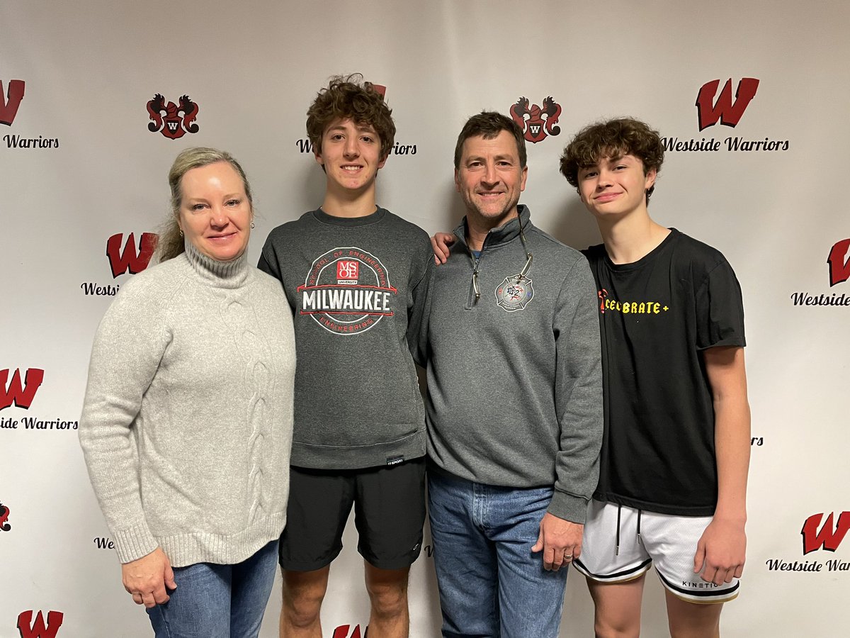 WarriorTennis66's tweet image. HUGE congratulations to Clark Rue for signing on to play tennis at @MSOE_Raiders. They are getting and outstanding individual off the court and on it!