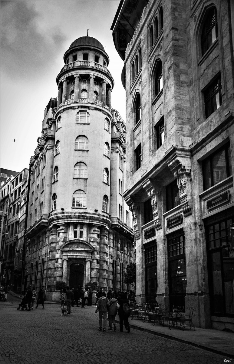 old and compatible  -📷Cayli