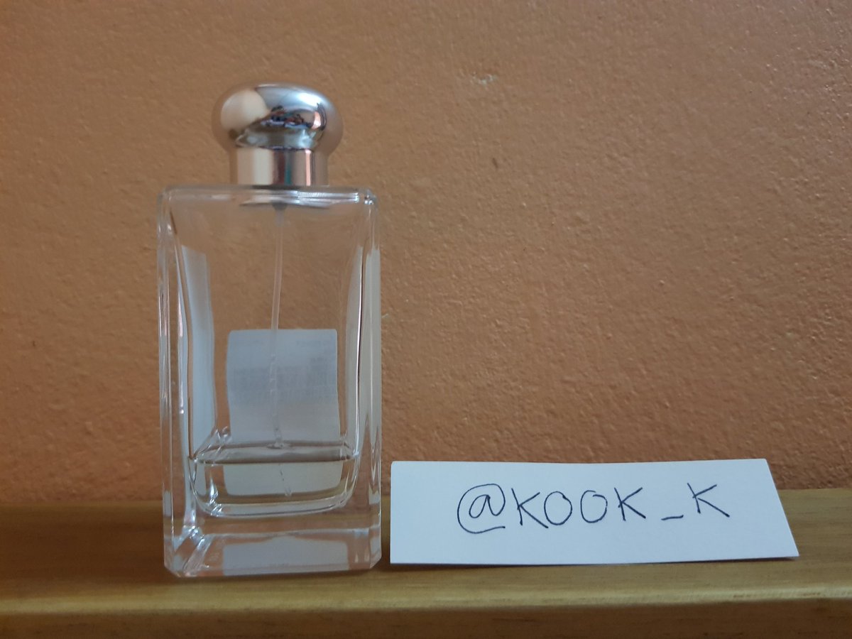 Kook_K's tweet photo. ส่งต่อน้ำหอมก้นขวด 
Jo malone earl grey &amp; cucumber
ป้ายคิงพาวเวอร์ 
เหลือ~15ml nobox

ราคา 690 บาทรวมส่งฟรีคะ

#น้ำหอมก้นขวด #น้ำหอมแบ่งขาย  #ส่งต่อคสอ #ส่งต่อน้ำหอม #รีวิวน้ำหอม  #kookperfume #พิมรี่พายขายทุกอย่าง #ripไอดอ #พร้อมส่ง #jomalone #น้ำหอมโจมาโลน #ส่งต่อสกินแคร์มือ2 https://t.co/aoh3B9W0Dm