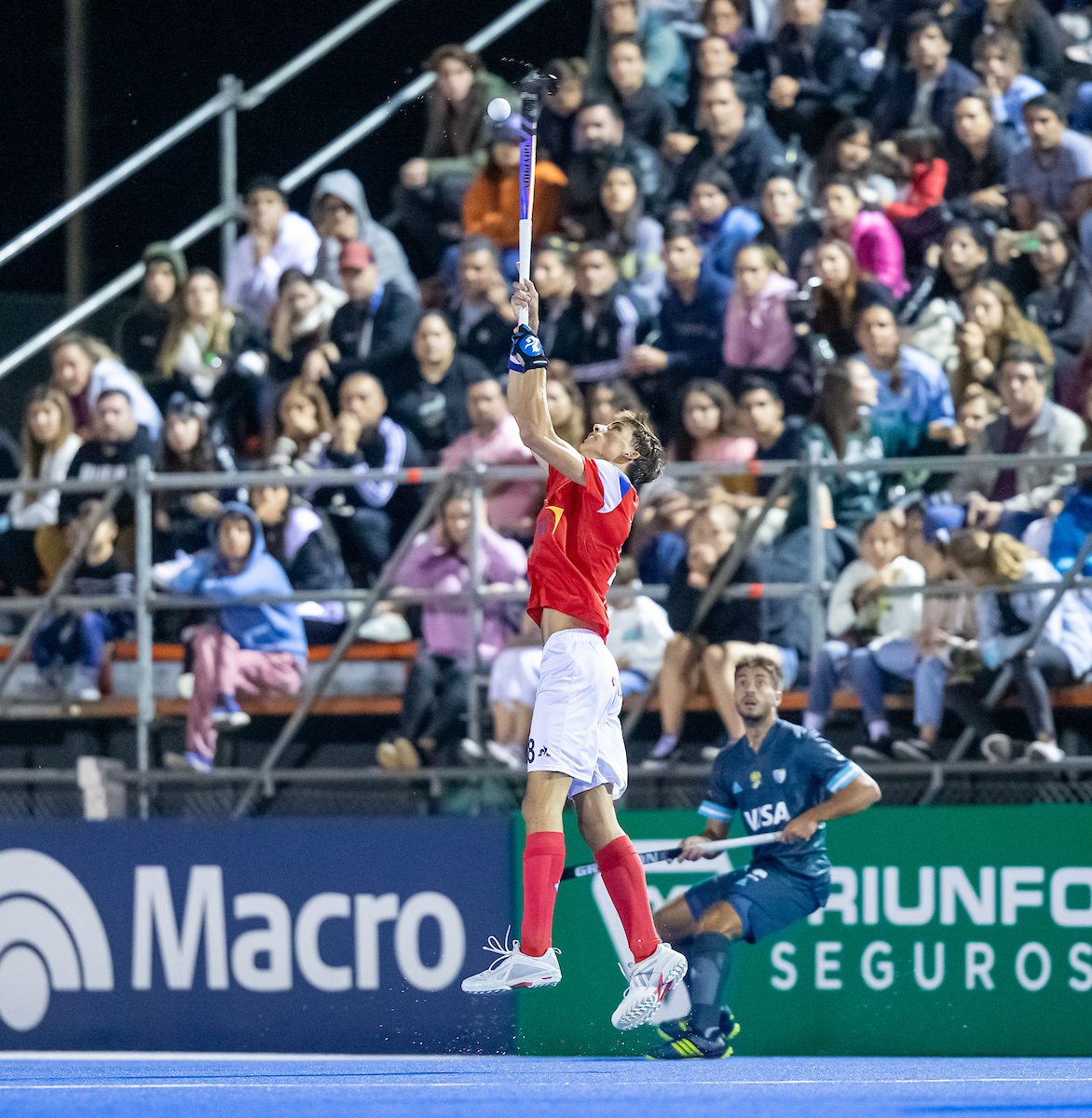 Venez encourager les Bleus aux prochains matchs de la #FIHProLeague 🥁 

Les Bleus joueront 🇪🇸 à Valence @hockey_esp les 17 et 18 mai ➡️ venta.enterticket.es/buy/?id=15830&… 

📸 <a href="/FIH_Hockey/">International Hockey Federation</a>