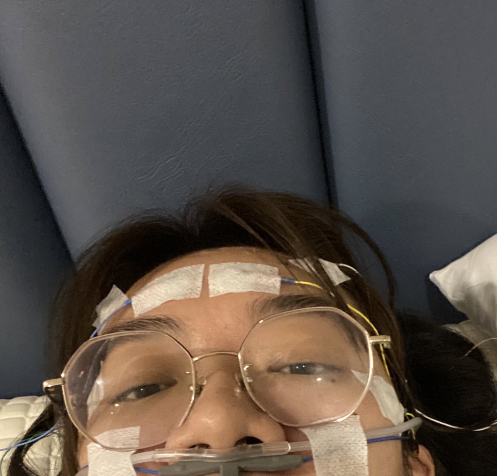 เล่าประสบการณ์การไปทำ sleep test แต่ทุกอย่างเริ่มต้นจากการไปหาหมอฟัน 5555 

🛏💤

และอัพเดตอาการตัวเองไว้เป็นที่ระทึก