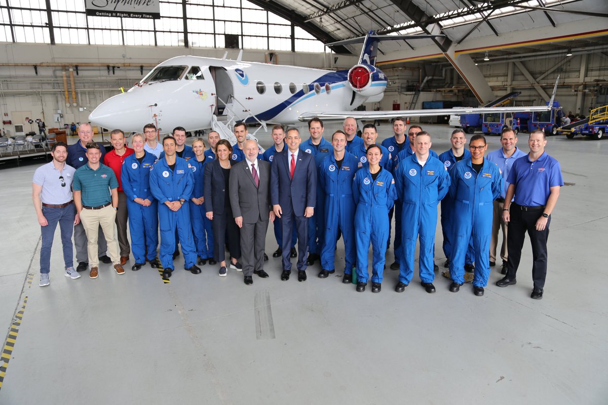 DepSecGraves's tweet photo. For #HurricaneAwarenessWeek, I paid a visit to @NOAAโs Hurricane Hunters.
Hurricanes devastate communities across ๐บ๐ธ, but fortunately, the dedicated workforce at @NOAA helps to keep us all safe by monitoring & studying these & other severe weather events.https://t.co/degJQMtUyg https://t.co/3B7igFBIyo