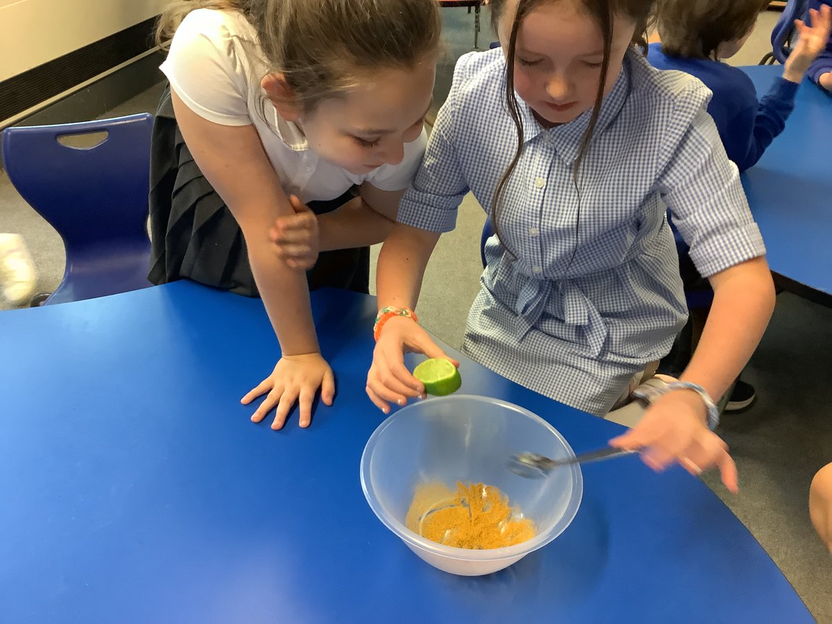 williamstown3_4's tweet photo. Food fit for ROYALTY. Year 4 making Coronation Chicken...yum!! https://t.co/napw2Sseuz