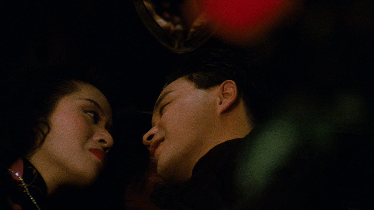 Criterion's tweet photo. Cantopop superstars Anita Mui and Leslie Cheung display the androgynous magnetism that made them icons as doomed lovers in this emblematic film of Hong Kong’s Second New Wave, directed by pioneering queer melodrama master Stanley Kwan. 

ROUGE (1987) ❣️ https://t.co/7Wbt6a2yTq https://t.co/VbnUyK0wK2
