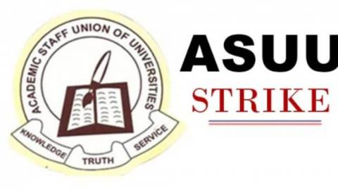 SaharaReporters's tweet photo. Protesting University Of Benin Students Block Expressway As Lecturers, ASUU Strike Enters 80th Day | Sahara Reporters https://t.co/P5xEMuIBRE https://t.co/QVRO2yFuoO