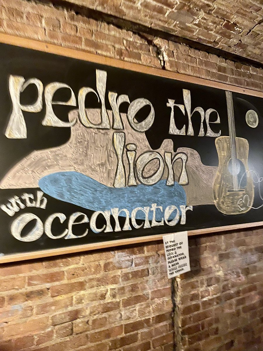 OnTapeWithJohn's tweet photo. A few more from @pedrothelion’s show @ThaliaHallChi Sunday. It was so meaningful to get to see @davidbazan again for the first tome since the pandemic started. (Also please catch opener @oceanator live if you ever can! They rule.)
#pedrothelion #davidbazan #thaliahall #oceanator https://t.co/XMTvnr7TiM