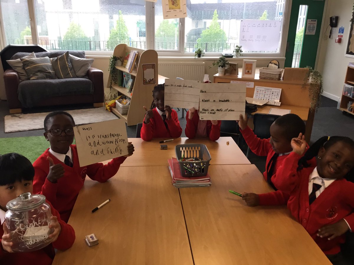 Sacred_heart_Li's tweet photo. Today in science we discussed the properties of different materials by exploring everyday objects #SH7Year1 #SH7Science https://t.co/a2M3lrfYDm