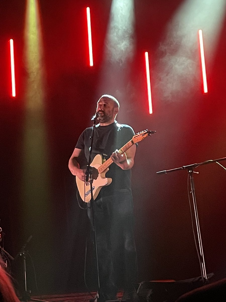 magnifiedpod's tweet photo. A few photos John took at @pedrothelion’s show @ThaliaHallChi Sunday. Thanks, @davidbazan! (Also please catch opener @oceanator live if you ever can! They rule.)
#pedrothelion #davidbazan #thaliahall #oceanator https://t.co/6g2Yxazxjb