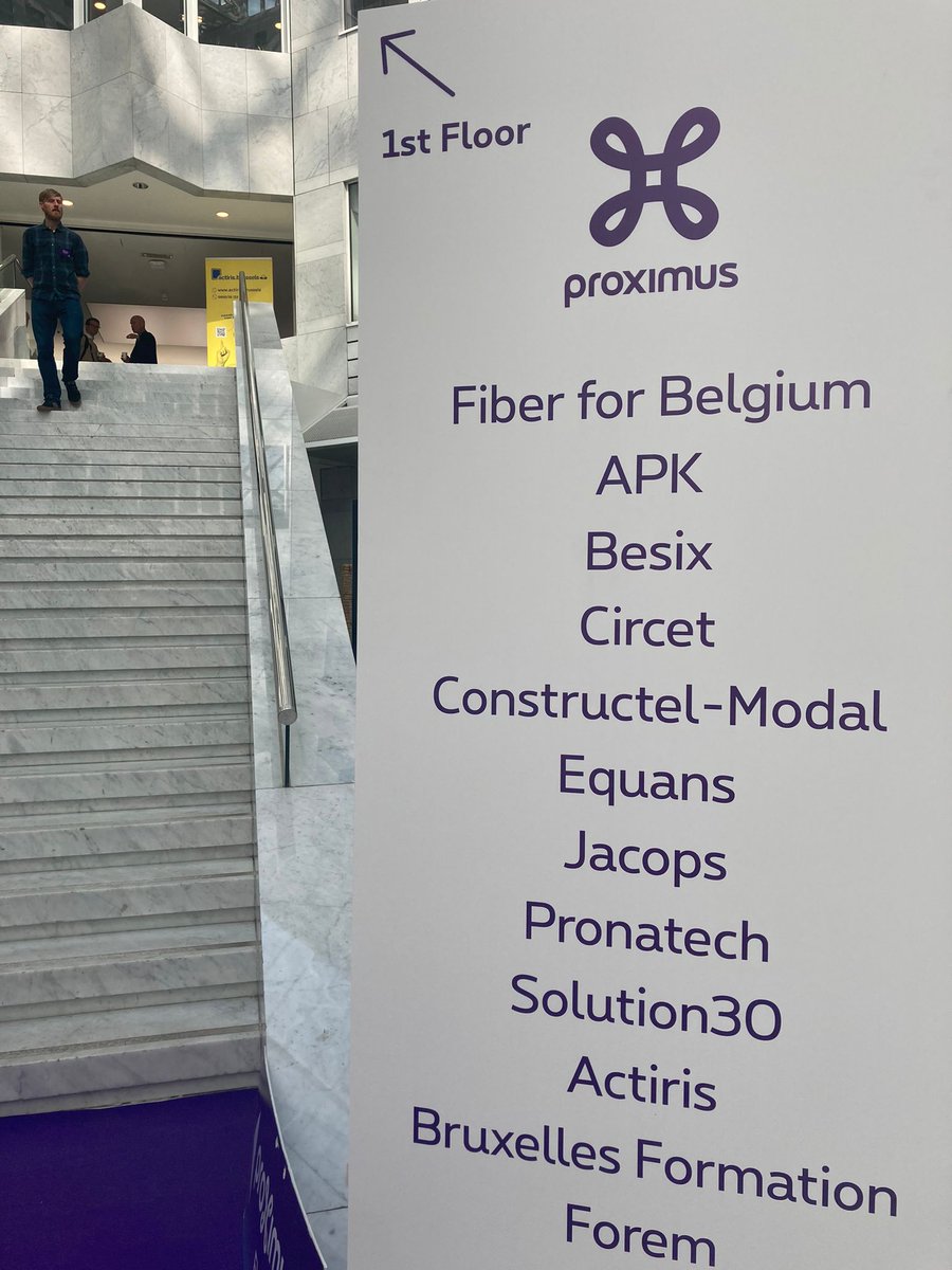 ActirisBrussels's tweet photo. Proximus est à la recherche de près de 3.000 personnes supplémentaires pour le déploiement de son réseau de fibre optique. A cette occasion, ils organisent aujourd'hui le #FiberJobDay un événement auquel nous sommes évidemment présents ! https://t.co/hh5GKexGIt
