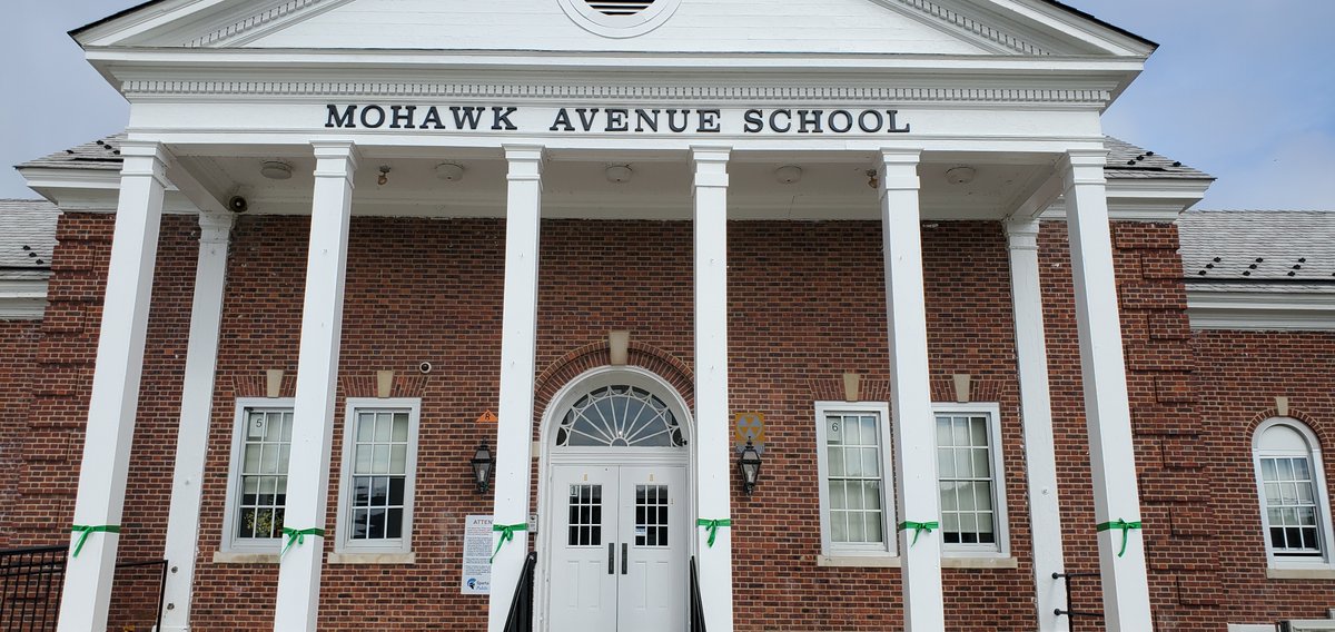 MAS support Mental Health Awareness! Light it up green! #MentalHealthAwarenessMonth #MentalHealthMatters <a href="/MASSPARTA/">Mohawk Avenue School</a> <a href="/stpsaligncenter/">Align Wellness Center</a> <a href="/Sparta_Schools/">Sparta Twp. Schools</a>