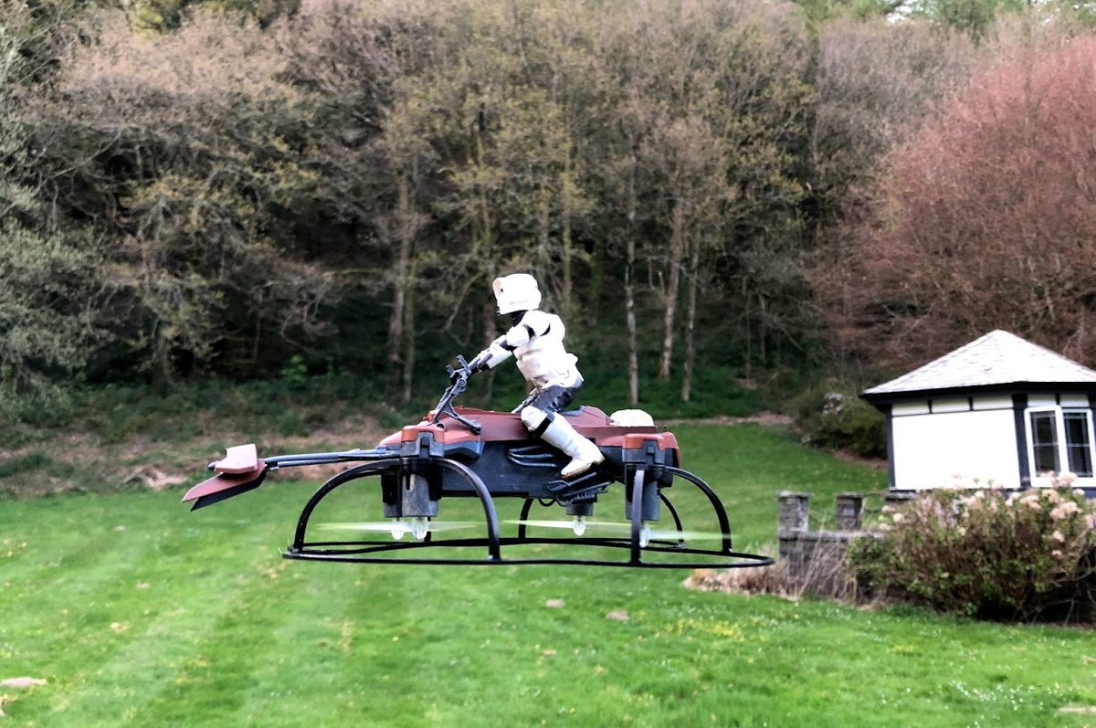 AptecoLogHouse's tweet photo. May the 4th be with you! https://t.co/1O8FKahYiA
